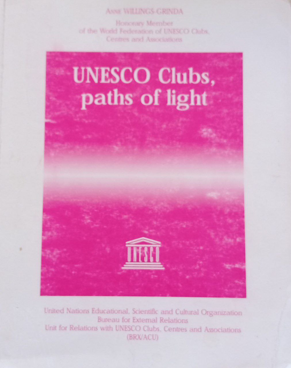 Unesco Clubs paths of light