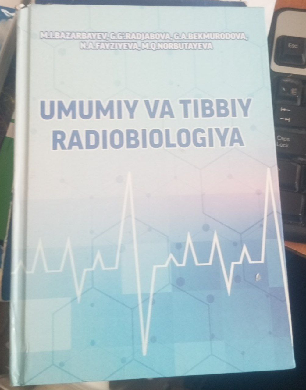 Umumiy va tabiiy radiobiologiya